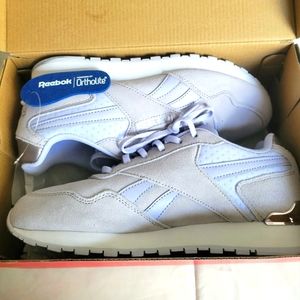 Reebok Sneaker, Women's Size 8.5, Lavender